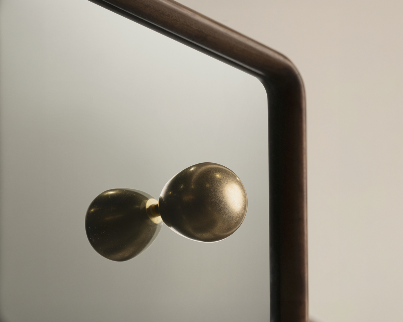 Knob Mirror - Rectangle