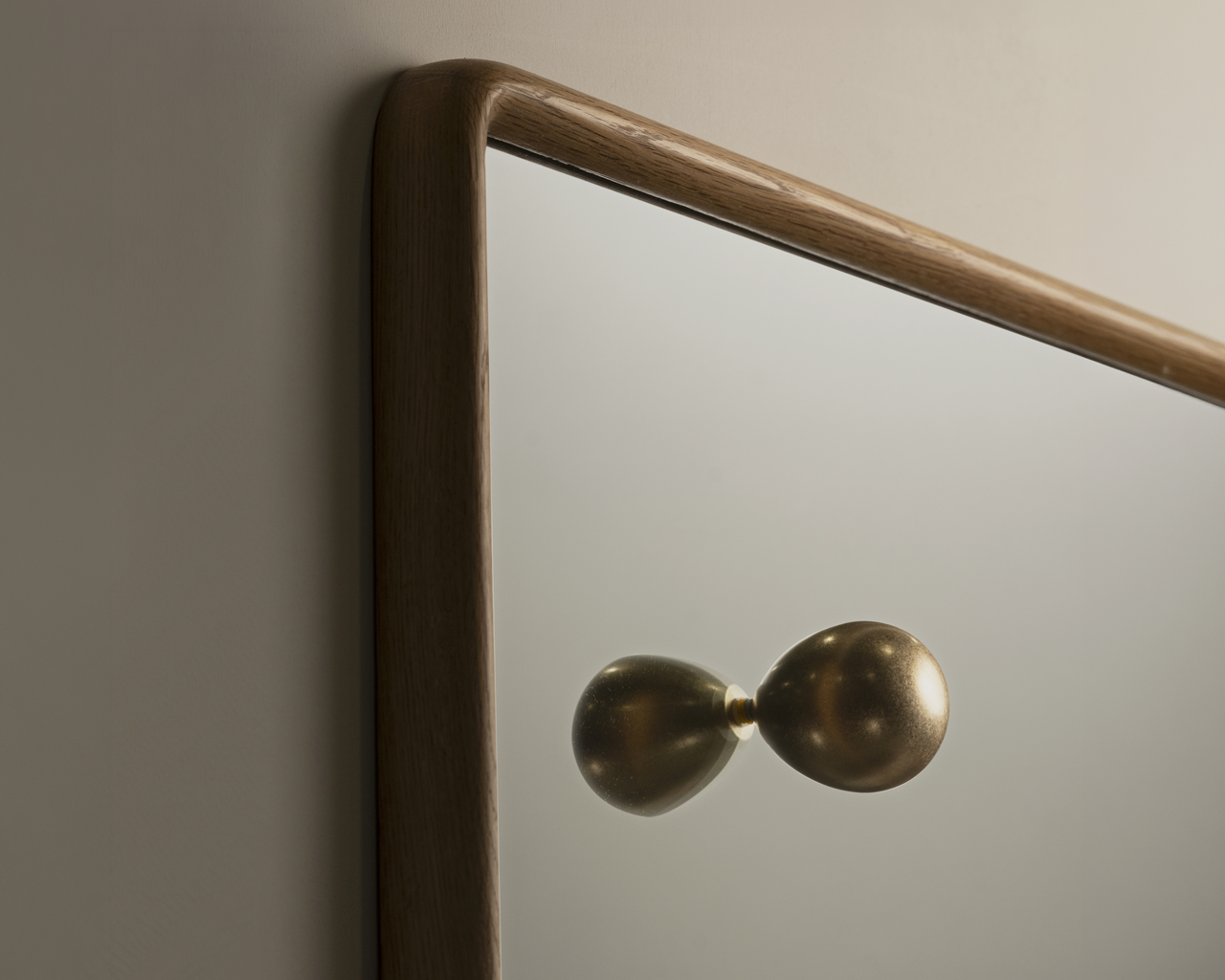 Knob Mirror - Rectangle